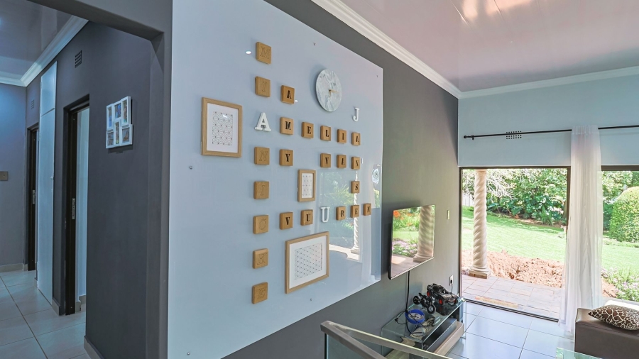 3 Bedroom Property for Sale in Safari Gardens North West